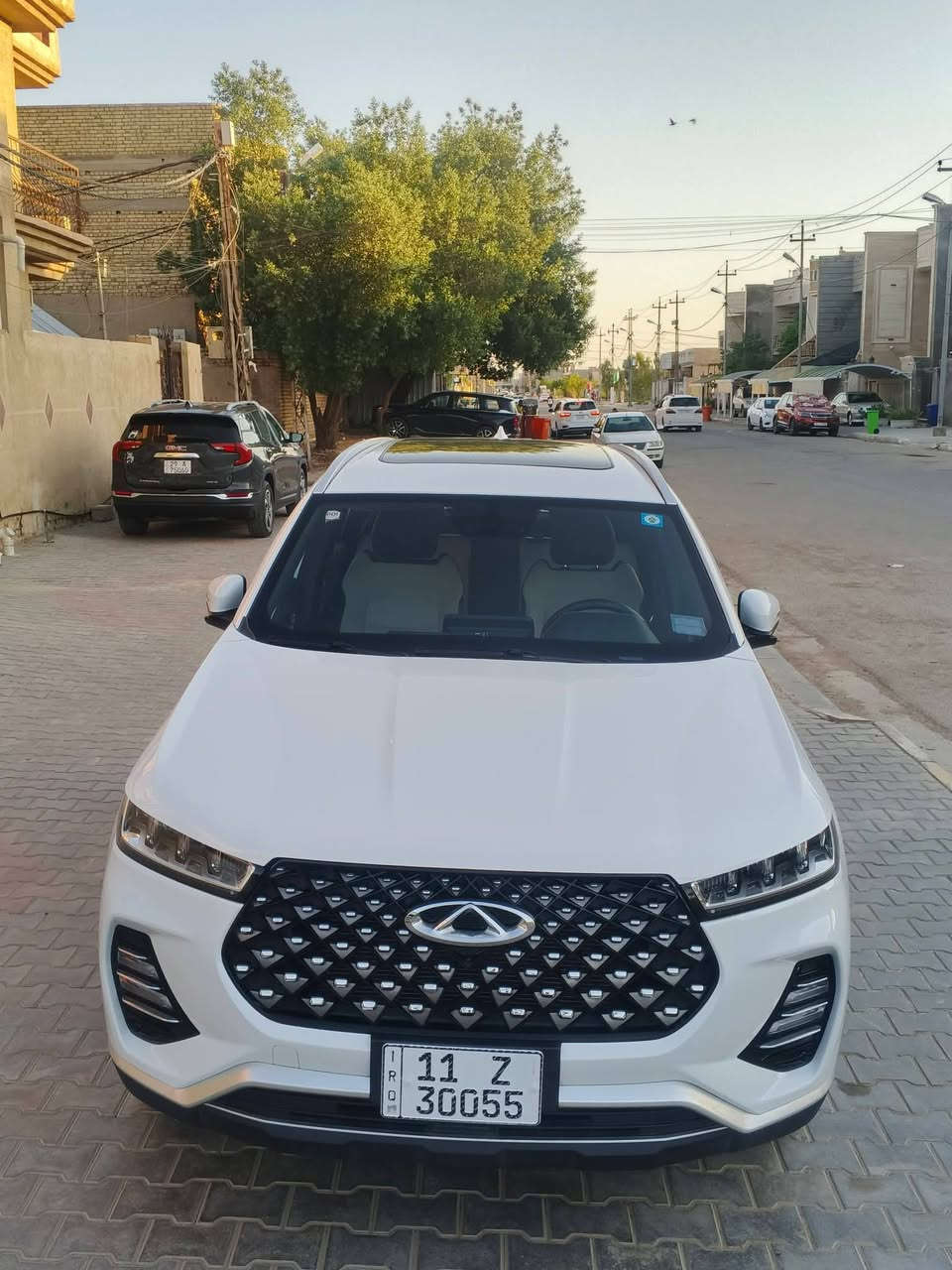 !!️ تيكو 7برو بعدها زيرو ماشيه 5000
اليكم التفاصيل الآتية:
 حره تحويل بلاسم 
 خليجي 
 الموديل2024
 حساسات أمامية 
حساسات جانبيه بالمري
 حساسات خلفية
 لايت زينون + LED
 كشافات 
 بك لايت LED 
 فتح الصندوق كهرباء 
 بانوراما !!️
كشن ذاكره 
 هاند بريك بصمة 
 مفتاح التشغيل بصمة 
 دشبول شاشة 
 كاميرا دوارة
 4 كاميرات °360
 المقاعد جلد  
 حركة مقعد السائق كهرباء 
 مثبت السرعة Cruise 
 أوضاع القيادة  Drive Mode
 مقود جلد حياكة رياضي 
 حساسات ضغط اطارات
 تبريد شاشة مناخين منفصلين 
 قطعتين تبريد 
 أوضاع القيادة DRIVE MODE 
 ا ABS  
 أوتو هولد 
ا ISOFIX  ايزو فكس
 نظام مانع الانزلاق
 تتسع المقصورة الداخلية ل 5 راكب 
 اشارة في المرايا الجانبية قابلة للطي 
 مخرج منفذ الطاقة 
 شاحن هاتف Wireless 
 ا  Bluetooth / USB

السيارة نظيفة جدا بيه شخط بسيط منزلة بالصور  فقط 
 تجي توشفه وبيك خير ودلل 
سعره 145 ورقة ومجاله جدا بسيط 
رقم الهاتف ***********
مكان سياره بصره ابي الخصيب
