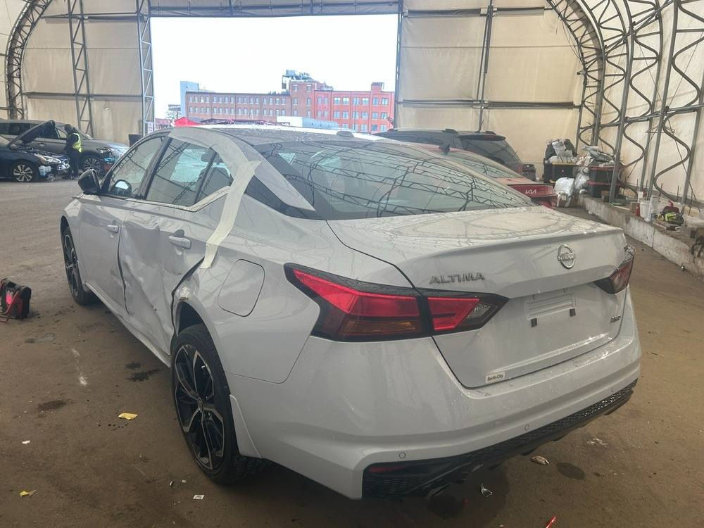 Nissan Altama

موديل 2024
لون اسود ماشيه 40 الف ميل 
تحكم ستيرن 
شفتات ستيرن
تثبيت سرعه 
بصمة تشغيل 
بصمة ابواب+صندوق 
كشن كهرباء 
رادار 360 درجة 
حجر بلادي 
تبريد ثلج 
تايرات جديد 
ويل SR
تشغيل عن بعد 

السياره حادثها مبين بلصور دخول جديد اليوم وصلت دهوك 

السعر 145


**إذا كنت صاحب هذا الإعلان وتريد حذفه لأي سبب، رجاءا أرسل رسالة إلى الدعم الفني**