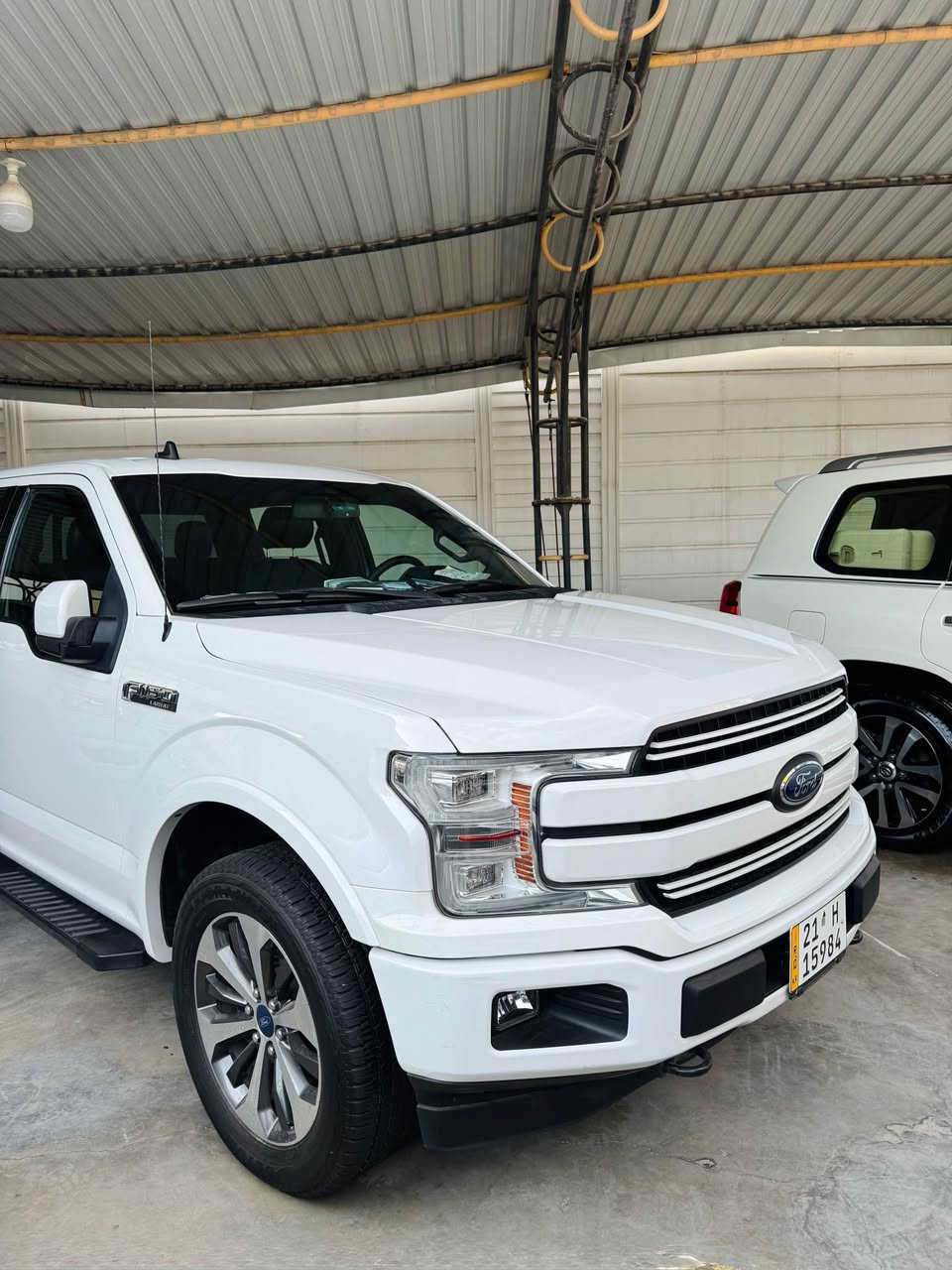 فورد F150 2019 lariat   خليجى
فورد F150 موديل 2019
مواصفات lariat فول بدون بانوراما 
اخت زيرو سيارة مكفولة كفالة عامة حتى شوخت مابيها اي ملاحظات ما بيها 
بؤدى قصير باب كبير مرغوب
مكان : سليمانية
ماشية: ٥٣ كم  الف كيلو حقيقى

محرك v6   محرك مرغوب توين توربو 
مواصفات خليجي
كير محرك بشرط
بدون صوت وصرف و خلل كل بشرط فحص
سيارة جديد حتى بدون بارد و شخت حيل حيلوة
مواصفات
{ - شاشة كبير - كود باب - تشغيل عن بعد - كشنات كهرباي - 
 - تبريد مركزي - ليد بودي - دراج بدي - كاميرا - حصاص 
- تحديد سورعة - بعد }
اربع تاير وويل جديد بدون مصروف
سيارة شرط بدون اى نواقص كير و محرك وحدادي وكاهرباى كل بشرط
سنوية و رقم جديد سنوي بأسمي تحويل غرامة بشرط
هاتف ***********وتساب
سعر سياره ٢٨٧$
*********** رقم هاتف السليمانية, العراق

