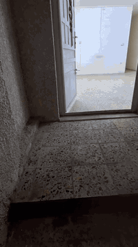 السلام عليكم
مشتمل طابق اول للايجار المساحه 135متر 
يحتوي على غرفتين وصاله ومطبخ وخدمات وسطح
مكانه الفرع المقابل مول القاهره 
للاستفسار الاتصال على الارقام التاليه
***********
         او
***********
         او
مراجعه مكتب دار القمه للعقار
الكائن في حي القاهره
داخل فرع المقابل حلويات عدنان
