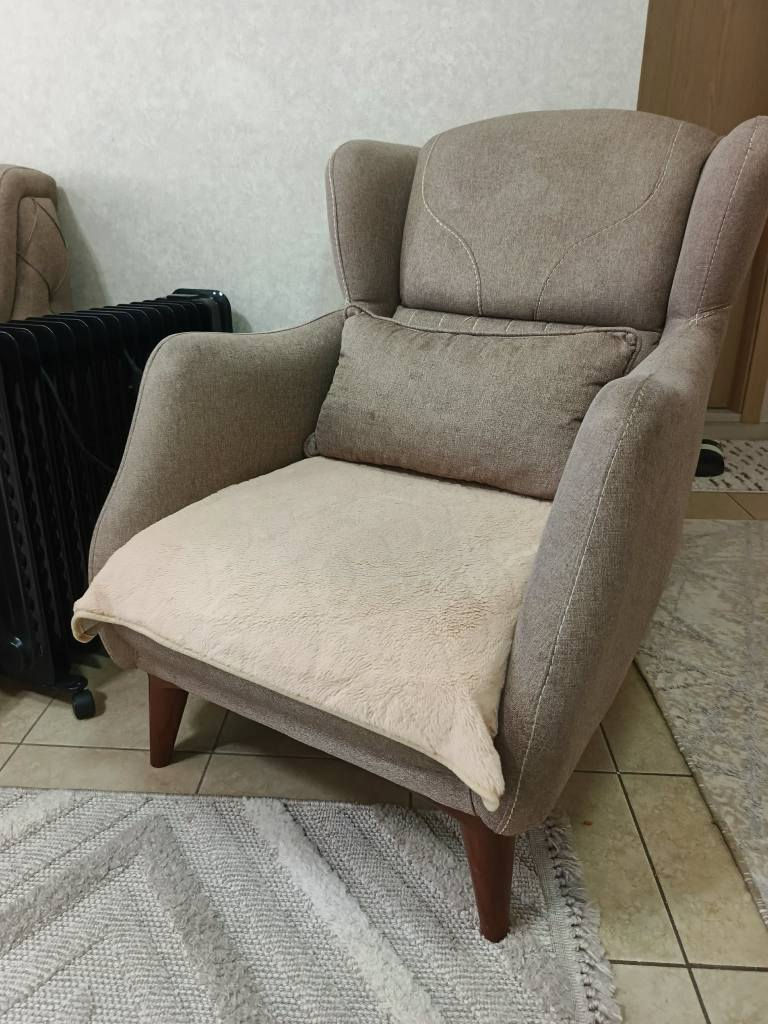 كلشي وسعره واسعار مناسبه هذا رقمي بي واتساب ***********
