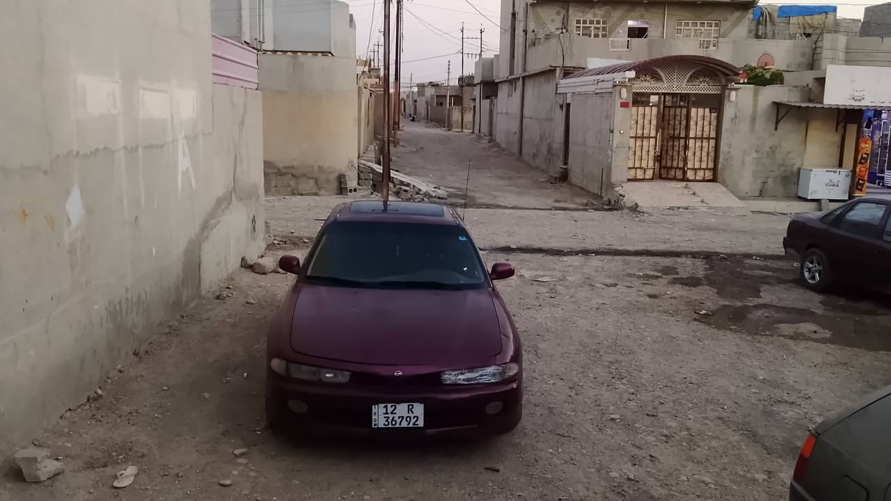 ميتسوبيشي كلنت رقم نينوى  هزه جديده محرك بروتول السياره فول اوتوماتيك قطره صبغ ما بيها كاربون بنزين الكتروني ضخم امامي وخلفي جديد ضخم تاير جديد السياره تبريد بس تبريدها عاطل شرطه تحويل الوكاله من الشرعي موديل 93 سنويه تنتهي 2031 سياره بلدي عنوان موصل كوكجلي السعر 43 ورقه رقم موبايلي ***********,

