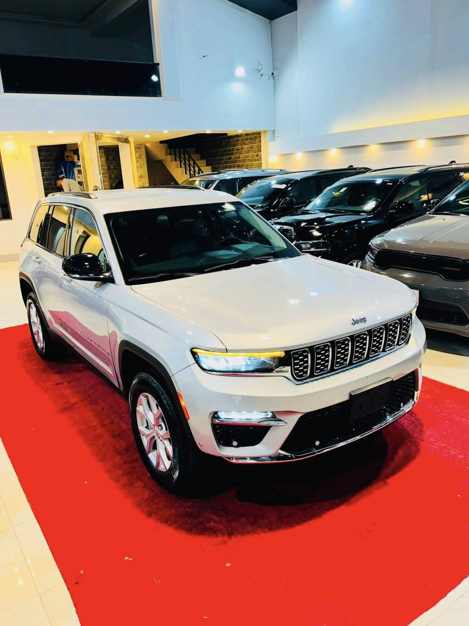 Jeep 2023 لمتد
اخوان سلاموعليكوم
فخامت امريكيهً
اخوان سياره فول ماعده فتحه
موصفات
1- كشنات هيتر
2- كشنات غزن
3كشنات تدفيه
4- كشنات خلف تفيه
5- حساس خلفي
6-حساس امامي
7-رادار امامي
8- رادار جانبي
9كامره خلفيه
10- ستيرن تدفيه
11-تبريد قطع تين
12- تبريد مركزي
13- تحديد خط مه سار
14-تركشن كونترول
15- وضعات قياده
SNOW/AUTO/SPORT/
16- ماشيه 23ميل
سياره جديده بريحت شريكه ماناقصه شي سياره كفاله
عامه
من دعاميه لدعاميه بي شبر بل جملغ مه اشر سياره كلش جديد لوك اربع تايرات جديد
عنوان سياره كركوك
استفار اتصل:***********
ملاحضه ❓ضرر سياره صور ضرر سياره موجود بل منشور /  فقط الي مه اشر علي بعد سياره مابي جكت ابره
بدون ايرباك بدون دواخل
