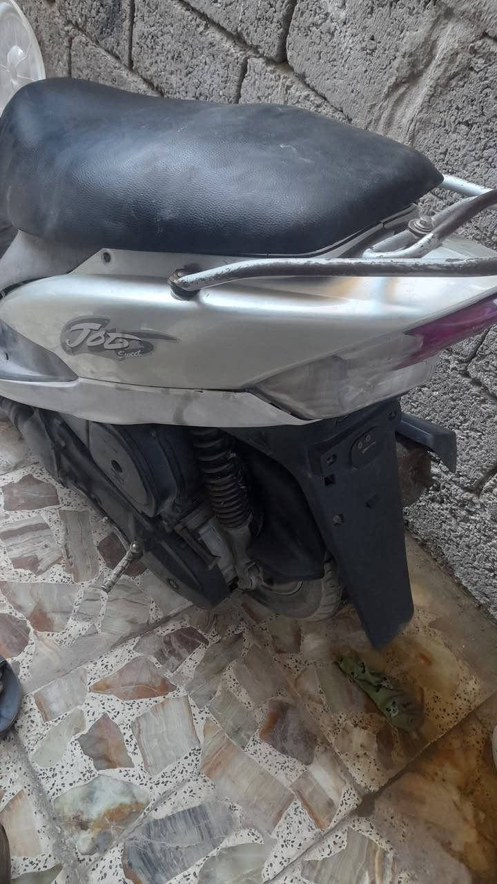 دراجه ماكس منغولي للبيع مكفوله الدراجه اخت الجديده ابلاديه تجي وتشوف السعر ٥٥٠ اوبيها مجال بصيط المكان بغداد بل الامين الثانيه الرقم *********** خابر اوتدلل
