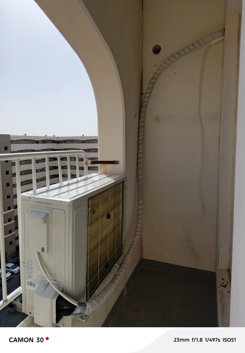 كادر متكامل لخدمات الصيانة والتشطيبات في بسماية 🏠
هل تبحث عن الجودة، السرعة، والأسعار المناسبة؟
نوفر لكم فريقاً فنياً متخصصاً لتنفيذ جميع أعمال الصيانة والتشطيبات باحترافية عالية.
خدماتنا: 🔹 فتح، شد، وصيانة جميع أنواع السبالت.
🔹 صيانة وتبديل السخانات.
🔹 تنفيذ جميع أنواع الديكورات الداخلية.
🔹 نصب وصيانة كاميرات المراقبة.
🔹 صيانة الأعمال الصحية (السباكة).
🔹 صبغ الشقق والمنازل بأحدث الأساليب.
🔹 إضافة نقاط كهرباء وجميع الأعمال الكهربائية.
🔹 تبديل كيلونات الأبواب، الأقفال، وجميع مستلزمات شقق بسماية الأصلية.
🔹 فتح، شد، وصيانة الكاونترات.
✨ دقة في العمل | التزام بالمواعيد | أسعار منافسة | ضمان على جودة التنفيذ
📞 للحجز والاستفسار:
***********
📱 اتصل أو راسلنا عبر واتساب في أي وقت.
