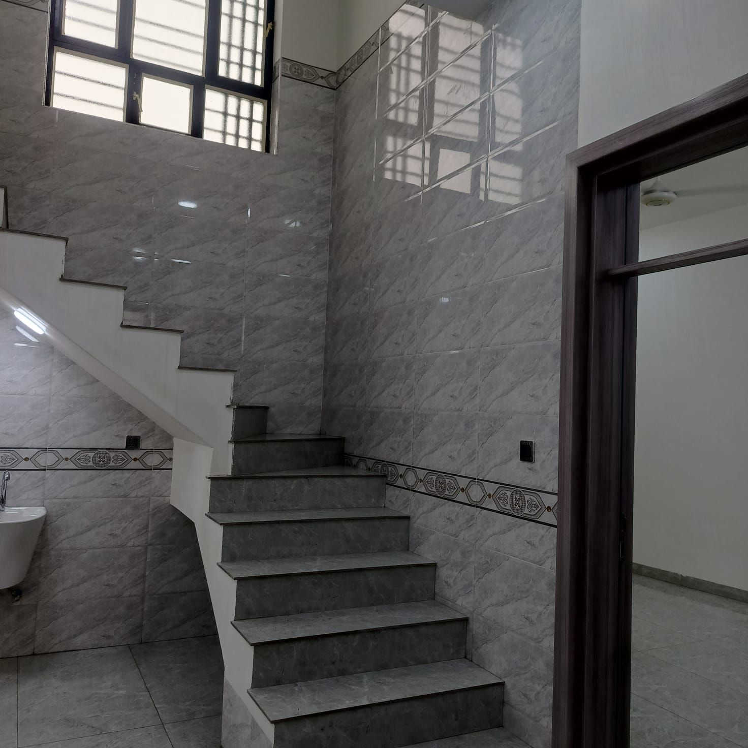 بسم الله الرحمن الرحيم
مكتب ابو ليث الجميلي 
لبيع الدور والأراضي السكنية والزراعية 
بيت للبيع بلجغيفي الثانية 
قرب عبد الرزاق الضاهر 
طابق واحد 
136 متر
غرفتين نوم
جديد ممسكون
السعر 80
قابل للتفاوض

نوع الملك : طابو زراعي
علمأ اني مكلف بلنشر 

للاستفسار : مراجعة 
#مكتب_ابو ليث الجميلي_للعقار
قرب منفذ كريم عفتان 
للاتصال : *********** أو ***********

#عقارات_الفلوجة #عقار_للبيع #عقارات_الانبار #عقارات_العراق  #العقار #عقار
#العقار_للبيع #للبيع #بيع #بيت #بيوت #قطعة #
#ارض #اراضي #عقارات #الجميلي #الفلوجة #الانبار
