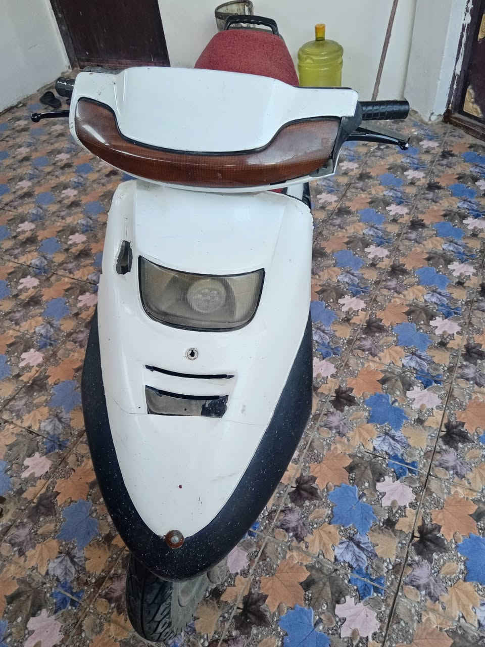 سلام عليكم دراجه ناريه للبيع دراجه خير من الله اسم الدراجه فراشه فضائي ١٤٠ الدراجه ما مفتوحه المحرك ما مفتوح تعال افحص و شوف (سعر ٣٥٠ و بيها مجال) اعيد و أكرر الدراجة ما مفتوحه الأستفسار على الرقم *********** الموقع ديالى بعقوبه ام الكرفس
