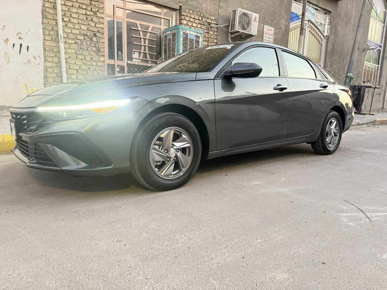 السلام عليكم الانترة 2025 بانزين محرك 2000دوش  دخول جديد ماشية 4000 الف السيارة على وضع الشركة حادثة قطعتين صبغ بدون تبديل بدون يرباك 
بدون دواخل بجم كبس 
مكان السيارة 
 بغداد 

***********
