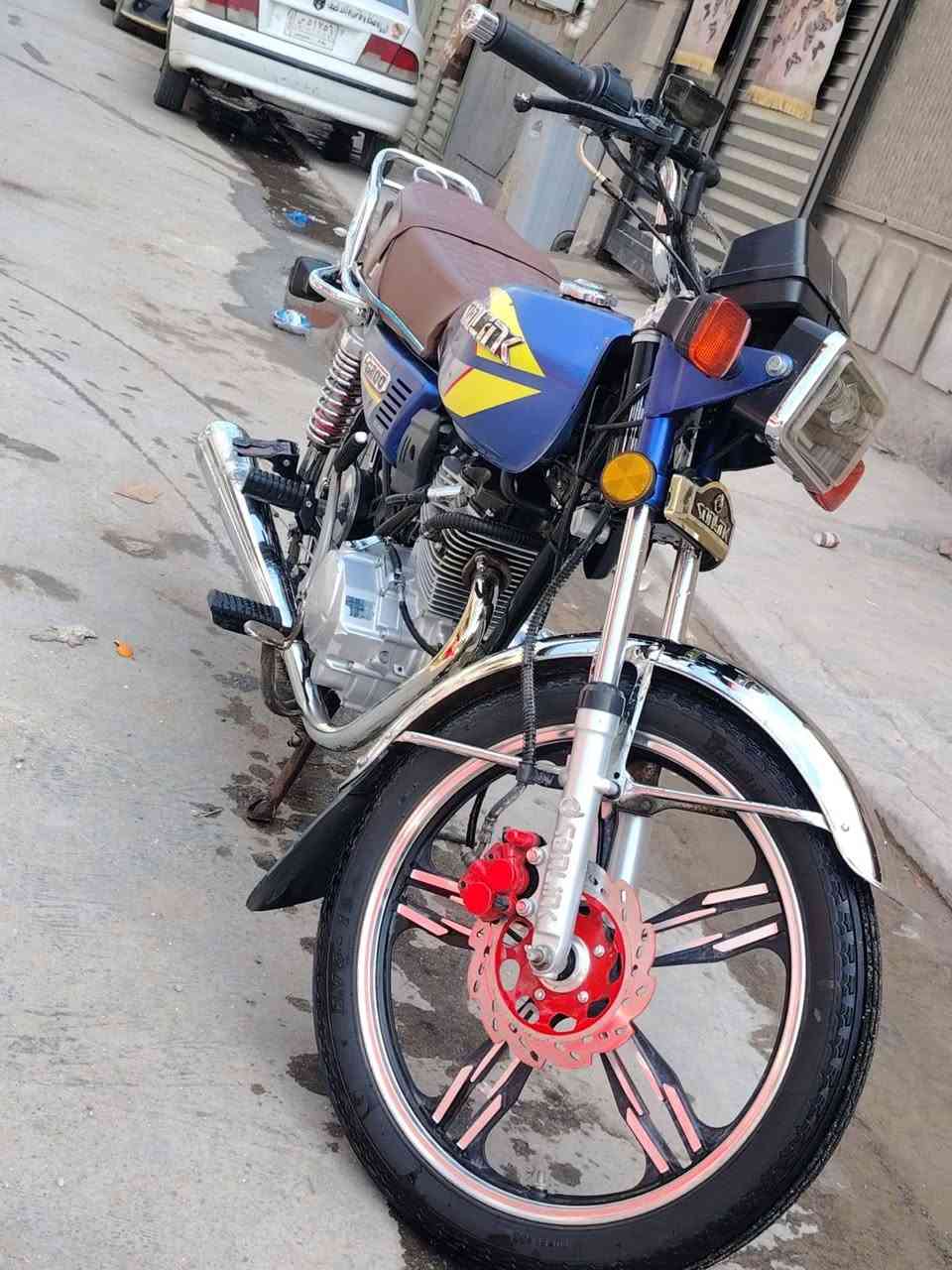 سونك سيفان خمسه كير موديل ٢٠٢٤  أوراق ماكو بس مكاتبة معرض واني ما اكاتب ابس انطيك جنسية الي بسمة المكاتبة  السعر ٦٠٠ بيها مجال قليل مكان بغداد الامين الثانية قريب علة قناة يم بانزيخانة الجبهة رقم ***********
