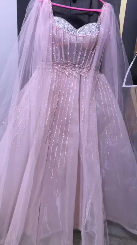 للبيع ملبوسة فقط ساعتين
سعر الشراء ٢٠٠ سعر البيع ١٥٠  قياس ٤٠  و٤٢ وبيها قياطين


**إذا كنت صاحب هذا الإعلان وتريد حذفه لأي سبب، رجاءا أرسل رسالة إلى الدعم الفني**