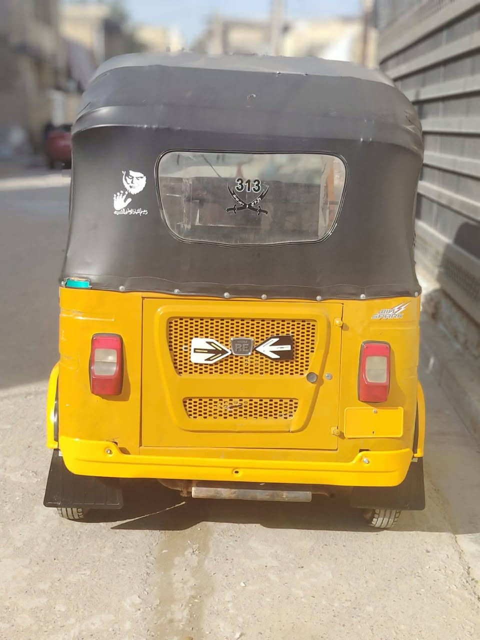 تكتك 21 اصولية اوراقهة كاملة بدون رقم  سعر 6600 مكان زعفرانية اربع شوارع***********
