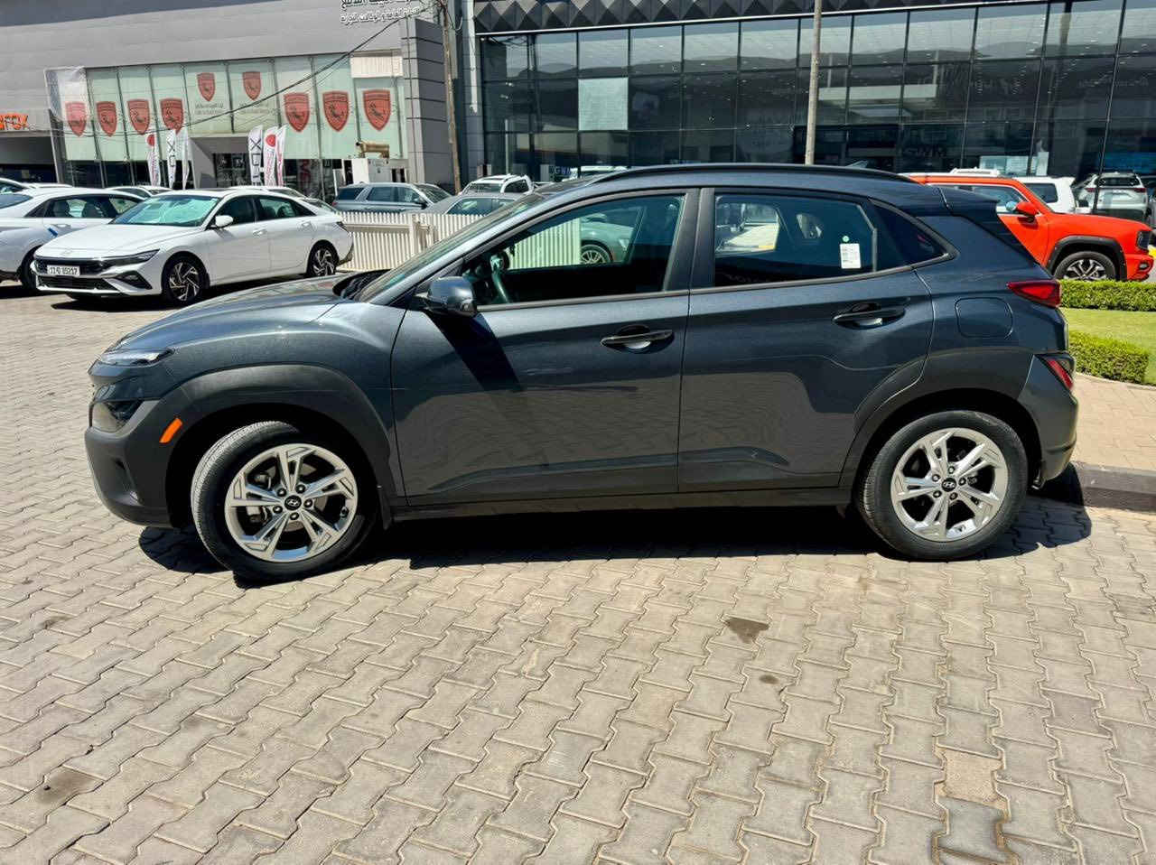 للبيع هونداي كونا  موديل 2022
محرك 2000 دوش المرغوب م
بصمة
رادارات
تحديد مسار
تشغيل عن بعد
دخول ذكي
تحكم استيرن
مانع انحدار
اوتو ستوب
حادث خلفي - تبديل 
جميع الايرباكات سليمة السيارة ماشية 37الف كم حقيقي 
عنوان السيارة القادسية او النهضة 
للتواصل ***********
