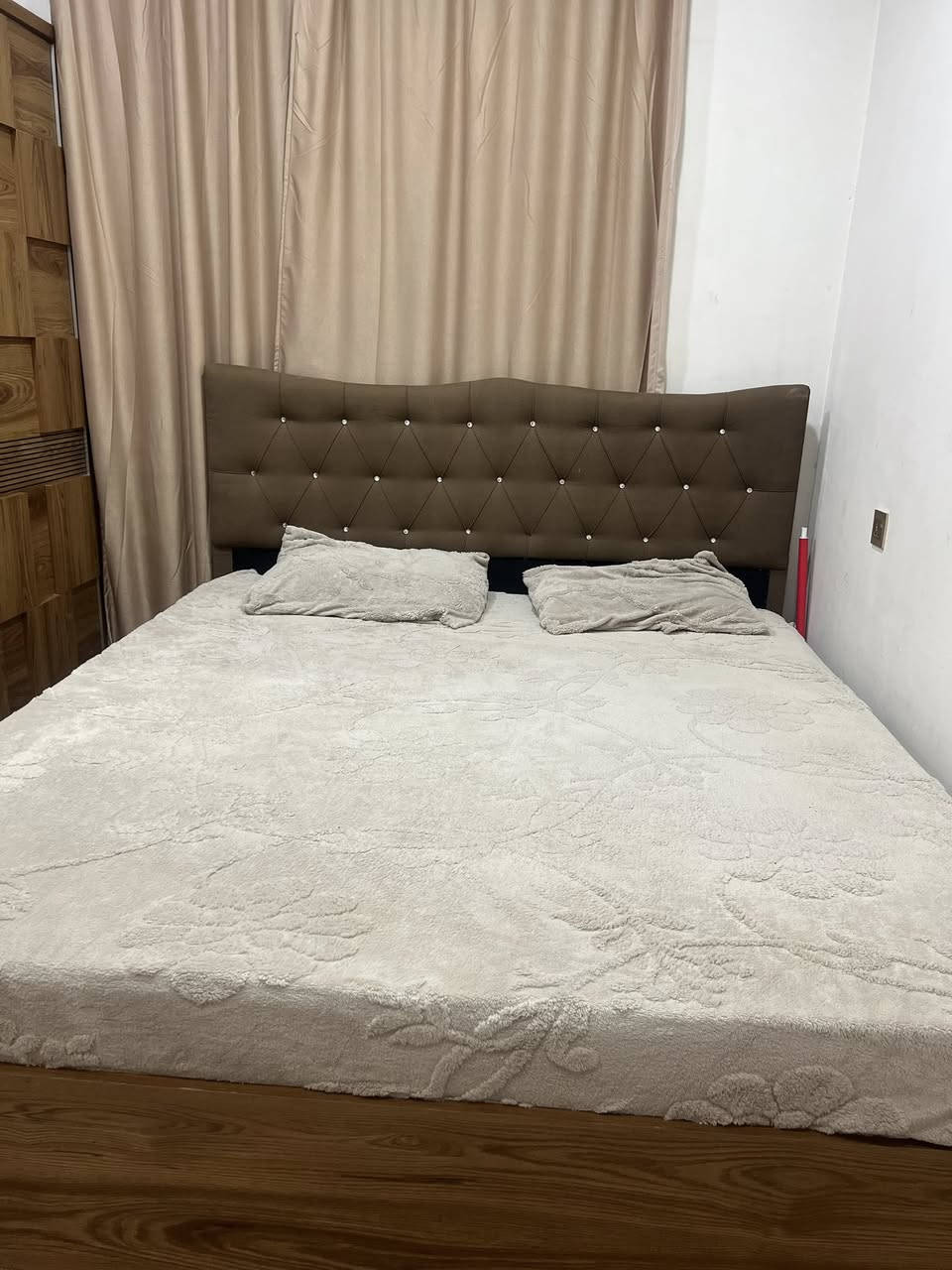 تاقمى  نوستن   كامل  ٤٠٠ معامةلة شوين  سليمانى


**إذا كنت صاحب هذا الإعلان وتريد حذفه لأي سبب، رجاءا أرسل رسالة إلى الدعم الفني**