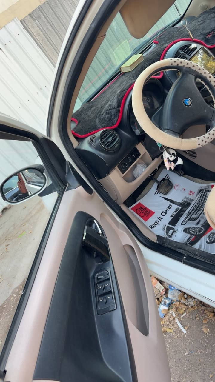 السلام عليكم باندا موديل ٢٠١٣
نظيفه وتبريدها بارد اني اخذتها مكفوله لا شخط ولا حادث 
السعر ٤٧ بيها مجال


**إذا كنت صاحب هذا الإعلان وتريد حذفه لأي سبب، رجاءا أرسل رسالة إلى الدعم الفني**
