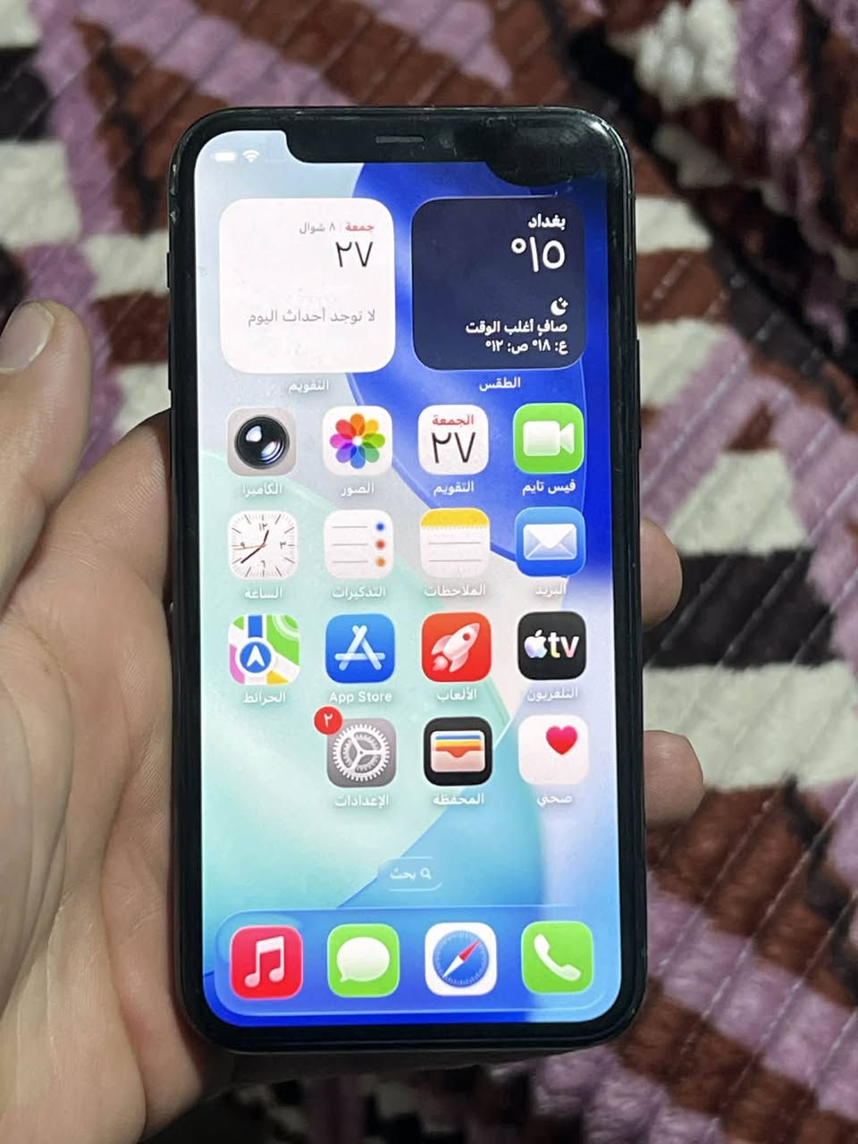 ايفون 11pro 
256 باتري 100 جديد باقي نورمال
شاشه بيها طخه من فوك فيس ايدي شغال
جهاز مفتوح تخطي سيم كرت
السعر ١٢٠ الف
***********
