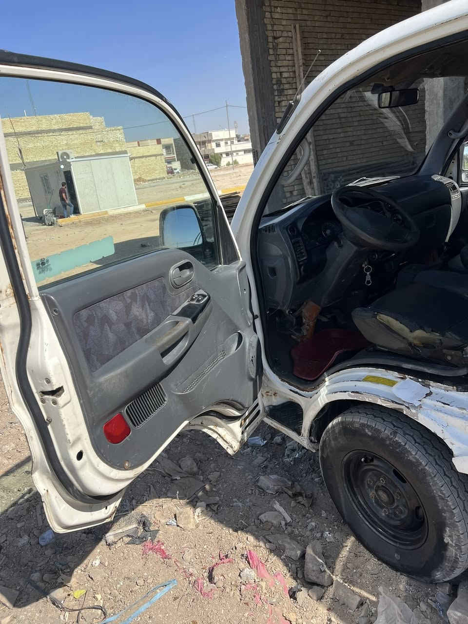 السلام عليكم كيا ٢٠٠٦ للبيع سنويه ساقطه ب ٢٠١٩ السياره بيه ضربه عكس السايق الربع والتكمه وبيه شويه عواج بلشاصي مماثر كير ومكينه كفاله مكان السياره بغداد 
***********
سعره ٥٠ اتعهدلك بلتحويل
