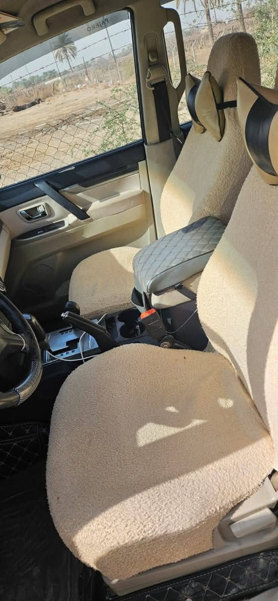 السلام عليكم ورحمة الله وبركاته باجيرو خليجي موديل ١٠ بغداد رقم دولي محرك ٣٥٠٠ مكفوله من الضربه والصبغ الشراي يتصل واني حاضر السعر ١٣٠ وبيها مجال حك الجيه ت ***********
