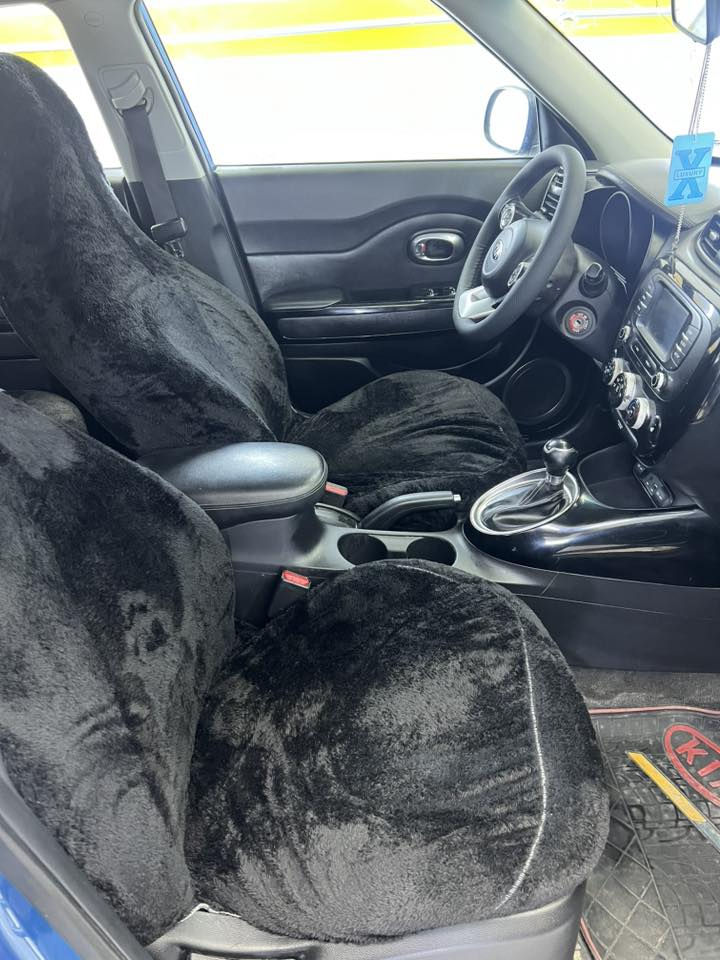 كيا صول موديل 2019 لون بحري فئة EX السياره فول عدا الفتحة والبصمه هيترات كشت هيترات سترين فول تحكمات 
مكينة 2000GDI الساره رقم اربيل حادث سياره جاملغ وبنيد بدون ايرباك السيارة السياره مفتوح ببيها كازكيت ومسوي 
مكان سياره شارع فلسطين او كراده 

للاتصال *********** 
السعر 118 $
