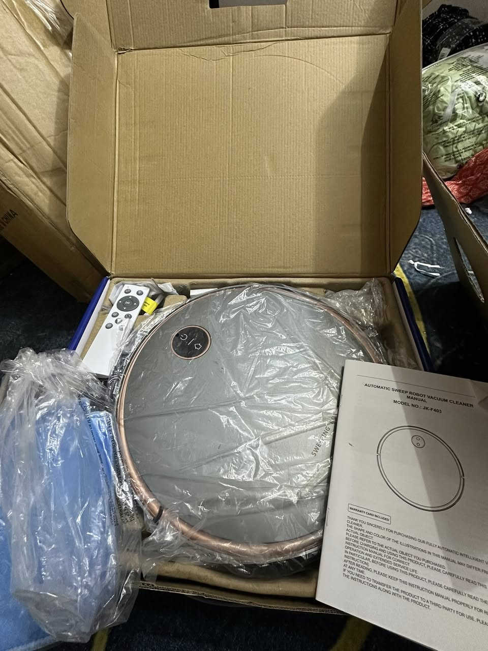 مكنسة كهربائية
الكنس والمسح.
تحكم ذكي عبر تطبيق الهاتف المحمول MSmartHome أو يدويًا من الجهاز نفسه.
نظام ملاحة ذكي بالليزر (LDS) أو جيروسكوب يقوم بمسح وتخطيط المنزل.
محرك قوي يوفر قوة شفط عالية.
ربط ذكي عبر شبكة الواي فاي والبلوتوث.
٦٥ 

توصيل جميع المحافظات ٥


**إذا كنت صاحب هذا الإعلان وتريد حذفه لأي سبب، رجاءا أرسل رسالة إلى الدعم الفني**