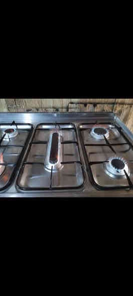 طباخ عشتار باب اول نضافة مئة بالمئة على فحص كلة شغال وبي ضمان شهر اي شي بي يرجع سعر 165وبي مجال لشراي يتصل ***********حلة حي المهندسين
