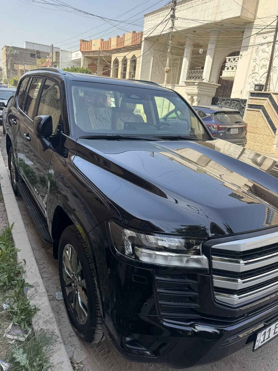 السلام عليكم 
لاندكروز 2025 زيرو شاشه كبيره4كامرات رادار امامي  حساسات اماميه وخلفيه 
السياره مغلفه للاستفسار اكثر الاتصال على هذا الرقم ***********
