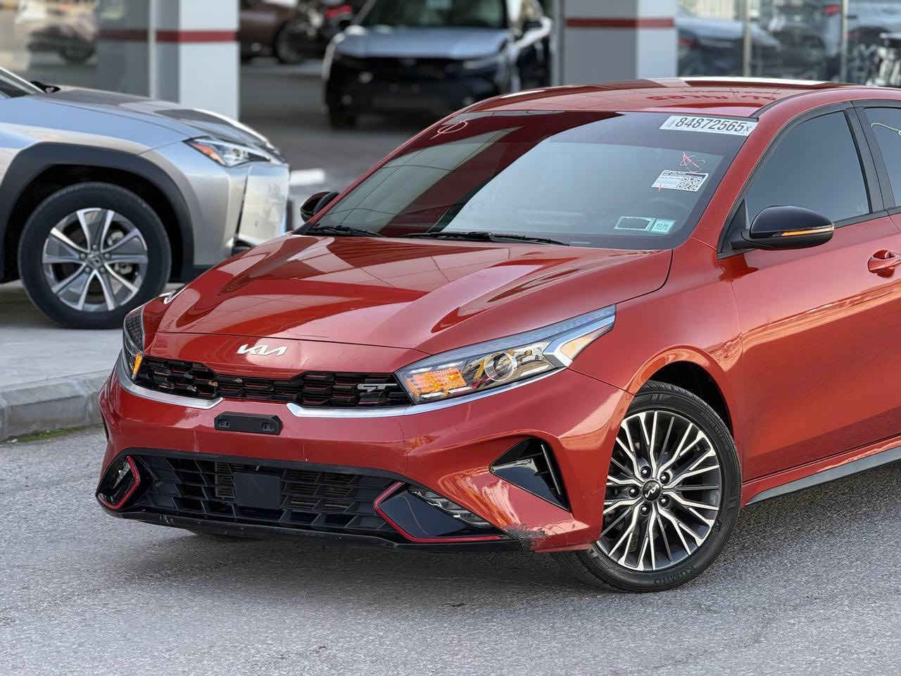 كيا فورتي جيتي لاين موديل 2024 بدون ايرباك محرك 2000 دوش ماشية 20 الف الحادث السيارة تعتبر ( كلين ) حادثها دعامية امامية مصلحة نفسها وكد إصبع بارد حافة البنيد بدون قطرة صبغ كفالة من الصبغ والايرباك والتبديل والدواخل مواصفات جيتي لاين بدون فتحة تجي مواصفاتها بصمة شاشة جبيرة تشغيل عن بعد رادارات امامي خلفي جانبي سايد بريك بصمة كشنات جلد وباقي المواصفات السيارة حاليا ب عمان المنطقة الحرة ترهم تدخل حرة وترهم تدخل على كتاب الشهداء بعد الاتفاق 3 أيام توصل بغداد 
للاستفسار ***********
