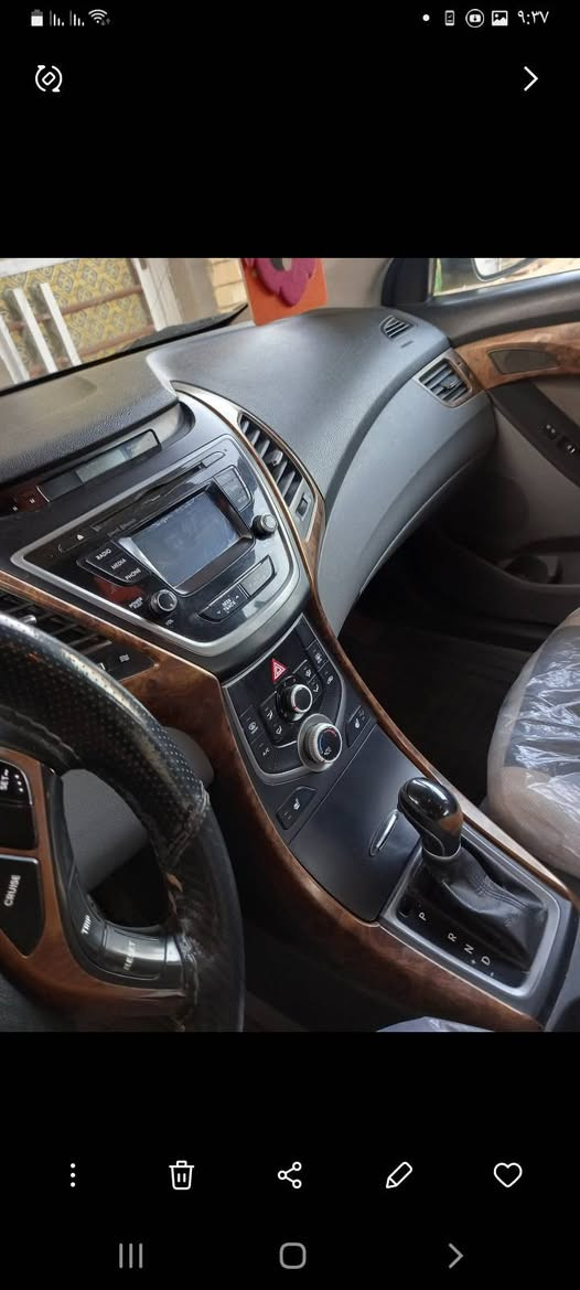 السلام عليكم الانتره موديل 2016 بصمه مصفر كرامات و هيا وسنوية جديده ورقم انكليزي مكينه 2000 سيارة جاهزة لشارع جايه من امريكا عطله ميكانيكي بدون ضرر بيه ضربه بل جامرلك بدون فخذه سعر 110 وبيه مجال عنوان بغداد نهروان سيارة ما مشتغل تكسي رجاء بس شراي يخابر ***********
