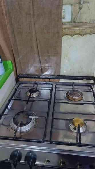 غراض مستعمله للبيع  كاونتر متر ونص  وسنك متر ٢٢٥الف  ثلاجه مستعمله ١٠٠الف  بيها مجال بسيط غساله ٢٥ كيلو  سعر ٧٠الف  مرواحه ٢٠ الف  سخان ٨٠ لتر  سعره ٦٠ الف هيتر اصلي والله طباخ سعر ٥٠قفل  نقص دكم كله شغال العنوان الشعب سوق شلال قرب حسينه الانصاري ،،،،، الاستفسار الأتصال على رقم ***********
