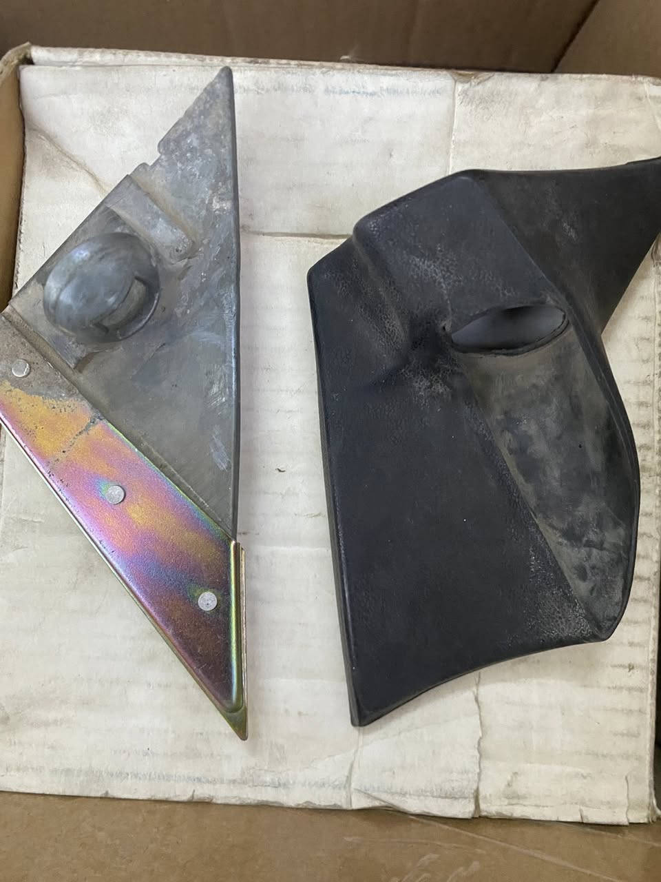 السلام عليكم
من رخصه الادمن 
غراض كرونه للبيع 
مكاني بغداد

‭0770 984 9479‬
