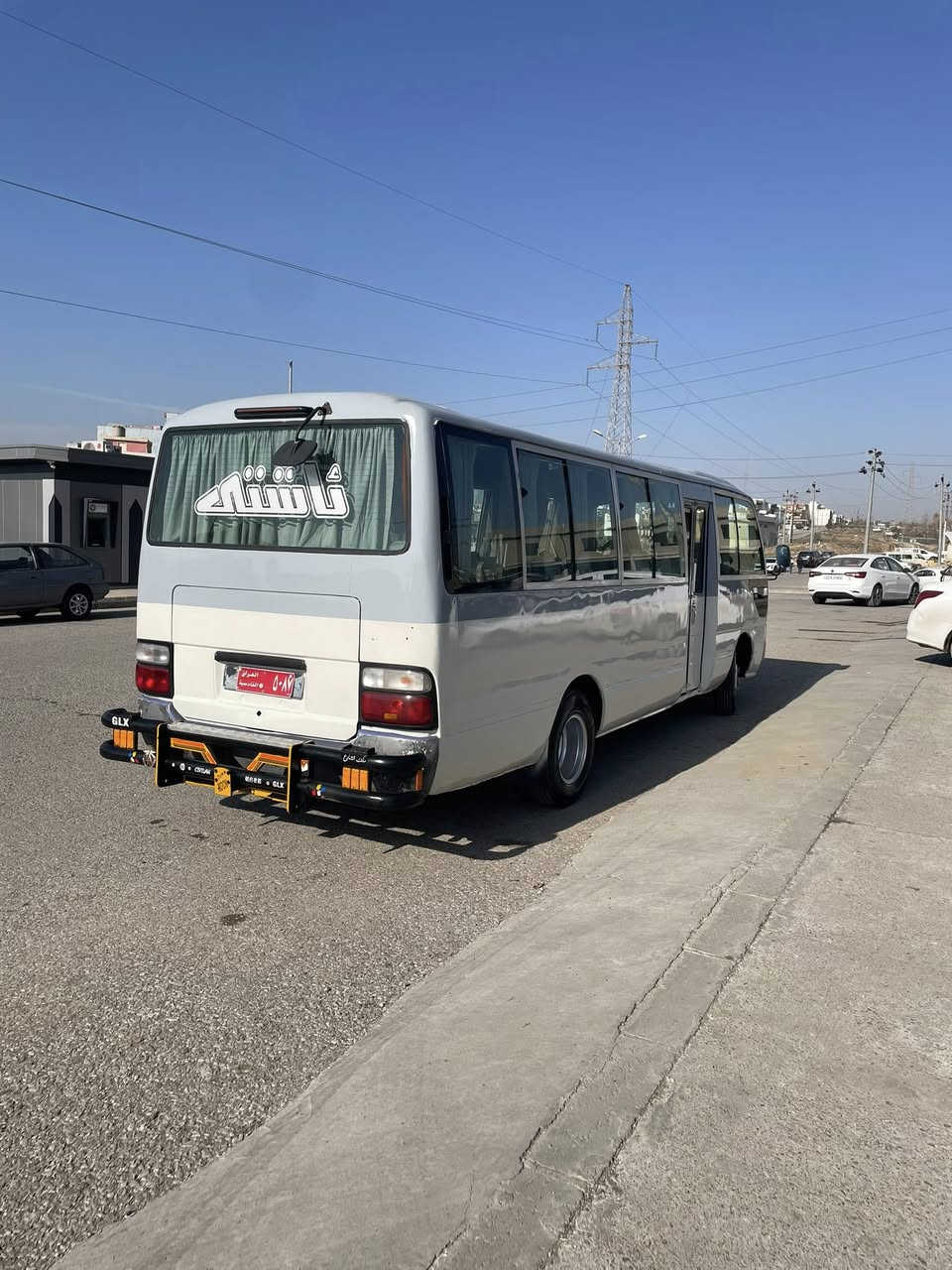 توێتا ٣٠ نەفەری مۆدێل ٢٠٠٢  گێڕومەکینەو ئەکسل بەشەرت بەنزینو غازە  سەنەوی جنوبە سعری ١٢٥معامەلە ***********
