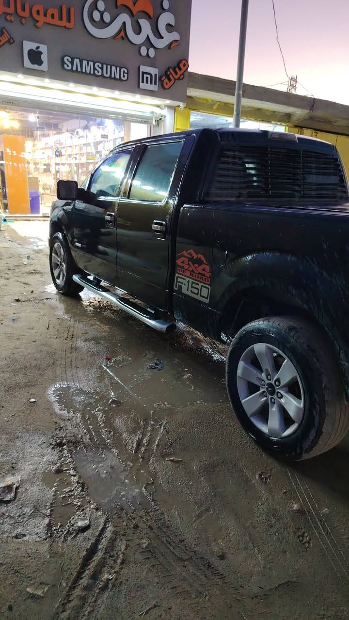 من رخصت الادمن فورد f150موديل ٢٠١٢باب طويله وبدي كصير محرك ٦سلندر دبل تيربو السعر ١٤٠ويبها مجال المكان النجف ***********
