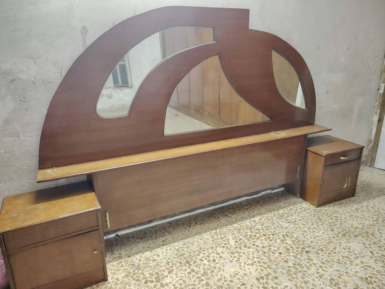 السلام عليكم غرفه للبيع  صاج داخل خارج شغل اول  السعر ٤٠٠


**إذا كنت صاحب هذا الإعلان وتريد حذفه لأي سبب، رجاءا أرسل رسالة إلى الدعم الفني**