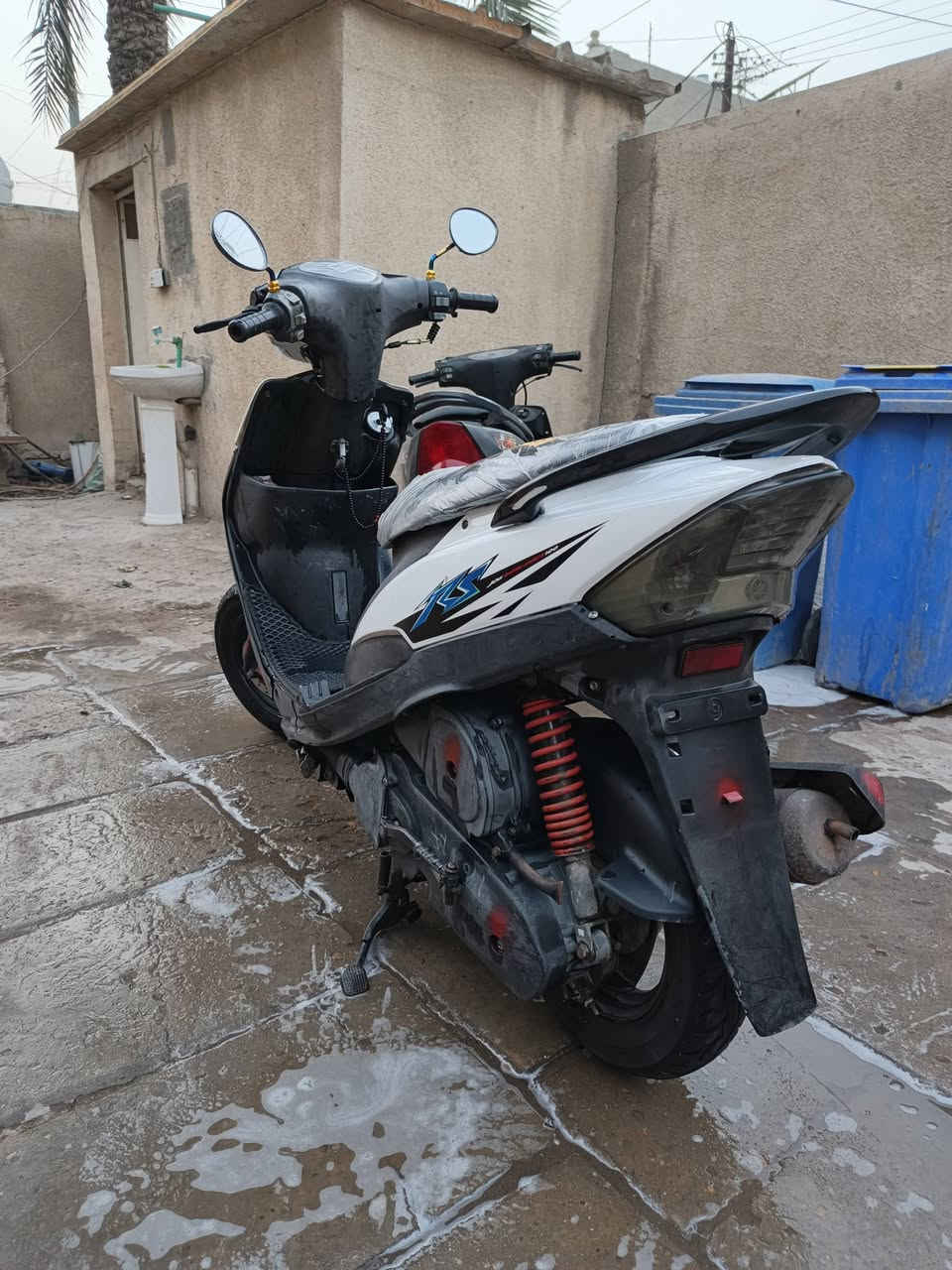 سلام عليكم دراجه ماكس عدله سعر 700 وبيه مجال مكان بغداد الرقم ***********
