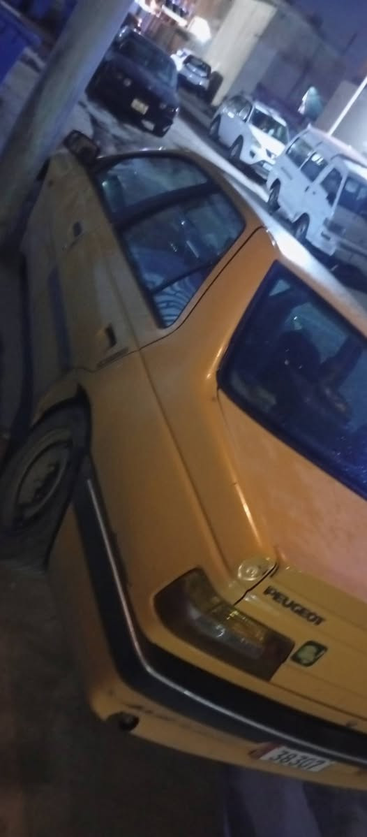 سلام عليكم بيجو اكد موديل 16بيه نواقص وبيه صخات وتجي وشوف السياره بسمي تحويل مباشر رقم تليفون *********** سعر 35وبيه مجال قليل مكاني الدوره ابو دشير
