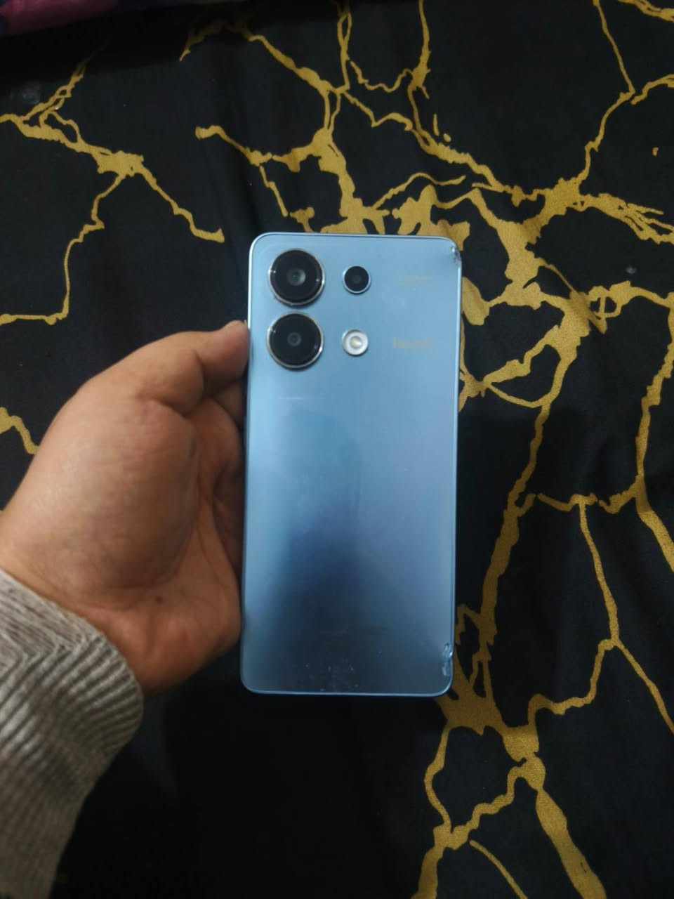 Redmi Note 13
موبايل بمواصفات قوية وسعر مناسب 
🔹 شاشة 6.67 بوصة AMOLED بدقة FHD+
🔹 معدل تحديث 120Hz (سلاسة عالية بالألعاب والتصفح)
🔹 معالج قوي للأداء اليومي والألعاب
🔹 كاميرا رئيسية 108 ميگابكسل 📸
🔹 كاميرا أمامية 16 ميگابكسل
🔹 بطارية 5000mAh تدوم يوم كامل 🔋
🔹 شحن سريع⚡
🔹 بصمة + Face Unlock
🔹 مقاوم رذاذ الماء والغبار IP54
🔹 يدعم 5G
🔹 منفذ سماعات 3.5mm
🔥ذاكرة (256)
🔥 رام(8+8)
📦 جهاز عملي، بطارية قوية، شاشة خرافية، وكاميرا واضحة وأداء سلس.

ملاحظة: الجهاز بي شخطين في الشاشة فوق جداً خفيفات
بالإضافة إلى الضهر ضربات خفيفة مثل ماموضح بالصورة.

السعر 160 ألف قفل 🔏 مال بيع مستعجل مكاني بغداد


**إذا كنت صاحب هذا الإعلان وتريد حذفه لأي سبب، رجاءا أرسل رسالة إلى الدعم الفني**