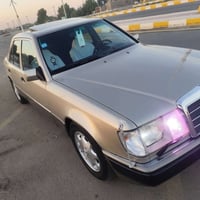 مرسيدس ٨٩ • مكينه ٣٠٠٠ • اسود