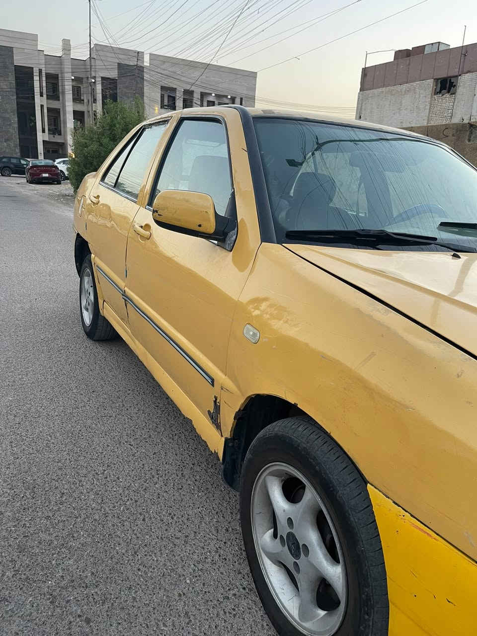 السلام عليكم
شيري كوين كير ومحرك كورلا 
سيارة بدون ضربه قوية وما بيها صبغ بيها طخطخات بسيطة 
كهربائياتها كله شغاله 
تايراتها نظيفة 
باتري جديد
هيئة مصفرة وما عليها غرمات 
سنوية لحد ٢٠٢٧ 
مكانها شارع فلسطين 
سعرها 22
الرقم ***********
