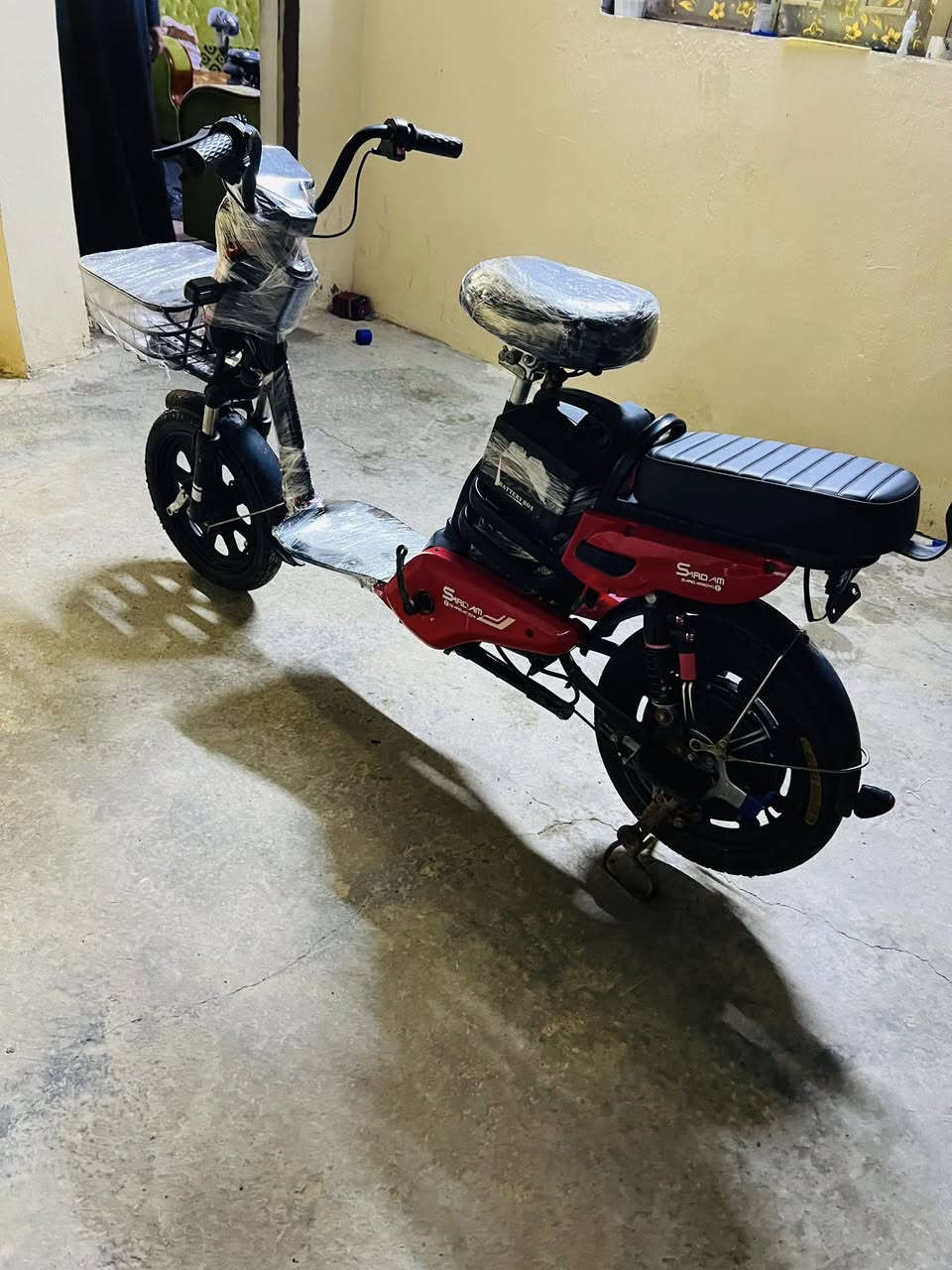 سلام عليكم دراجه شحن للبيع حجم ١٦دراجه خير من الله سعرها ١٢٥مكاني ديالي بعقوبه تحرير الستفسار اتصال برقم ***********
