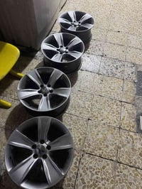 ويل SXT جديد لا فطر ولا عواج السعر ٣ ورقات.   07717382081