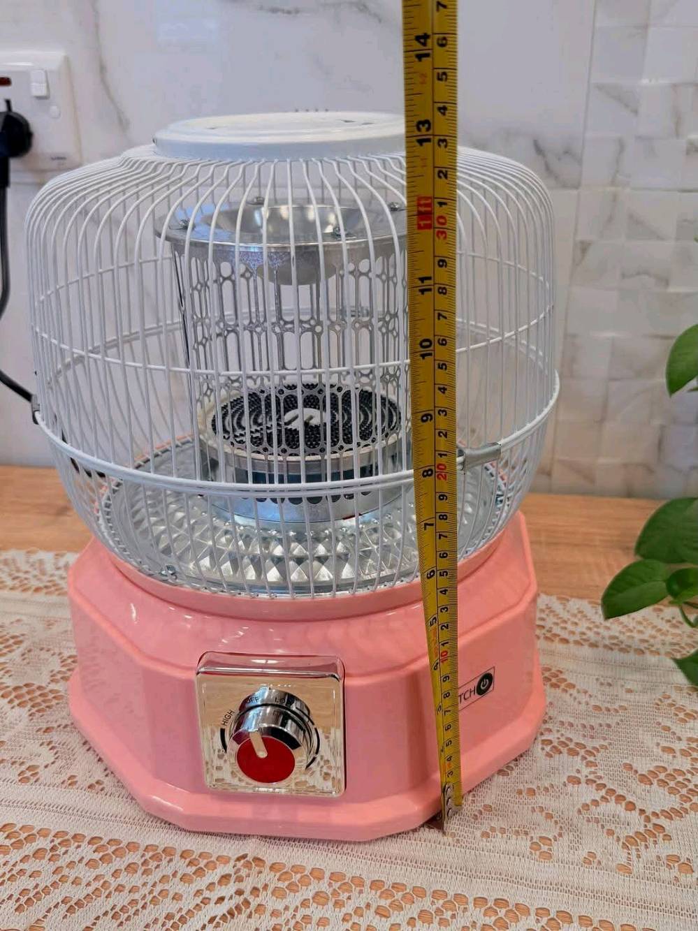 توفرت صوبة كهربائية ماركة Switch On 
 بتصميم عصري ومميز الوان كلش حلوه ✨
درجتين للتحكم بدرجة الحرارة 🔥
متوفر الوان وردي 🩷 اسود / بيجي

للحجز والاستفسار مراسلة خاص الصفحة 📨📩 
او التواصل على الرقم *********** واتساب
التوصيل لجميع المحافظات 🇮🇶