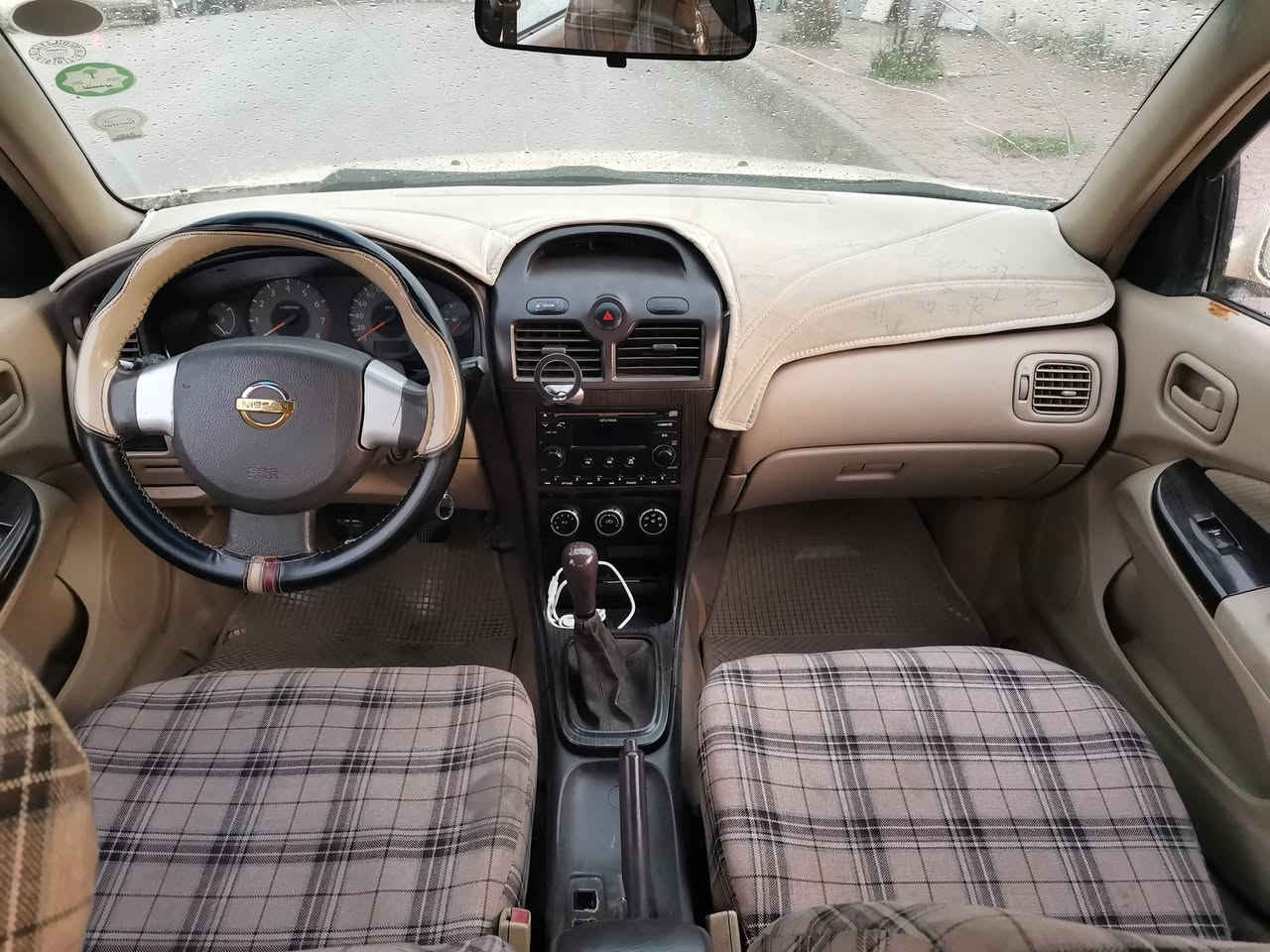 بەناوی خوای گەورەو میهرەبان سەنی کۆری مۆدیل  2012بۆ فرۆشتن گیڕ عادی نیو چەمەلەقی  بۆ یاخە پیشی کەپسە سەنەوی  بەسەر چوە 2گەڵا غرامەی تیدایە گیڕو مەکینەو تەقەو ڕەقەیی بەشەرت چوار تایەو ویلی لۆک لەسەرە سۆنەریم داناوە نرخی 112گەلا گۆڕینەوەش دەکەم بە تەکسی بە دڵم بیت شوین سلیمانی ***********
