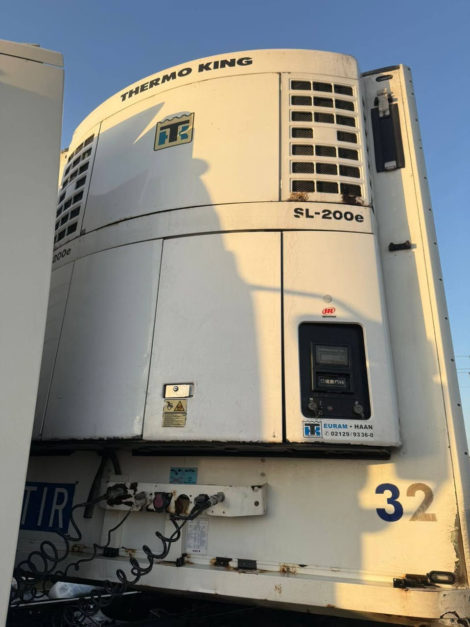 للبيع براد شمتز دخول جديد منفيس موديل ٢٠٠٧ سمك ٧
*********** واسط العزيزيه
