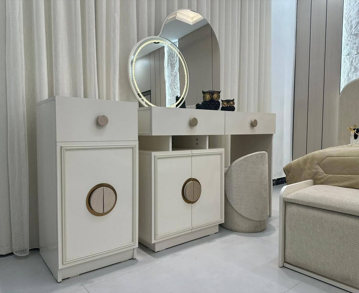 اهلاً وسهلاً بكم زبائننا ✨
تقدم لكم مجموعه الزيادي للااثاث التركي

💢 تم وصول موديل جولي 10 قطع 💢

✳️ تفاصيل الغرفة ✳️

▪️10 قطعة
▪️عرض كنتور مع ملحق 320
▪️عرض سرير مع كومدي 300
▪️برغي وچوي حديد
▪️ظهر بلوك
▪️سرير مخزن

⚠️ ملاحظة: البيع بالنقد فقط 🚫

📲 راسلنا الأن وأحصل على كافة التفاصيل - او شرفنا بالزيارة 📍 العنوان نجف 
الاستفسار مراسله الصفحه او تصال📞
***********📲
