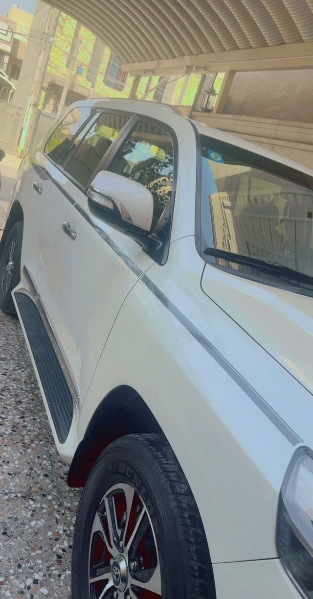 السلام عليكم لاندكروز 2018 وايت ادشن ساز باب اول
ماشيه 49 الف حقيقي السياره جديده بمعنى الكلمه 

مكفوله من الضرر والصبغ فقط بارد بسيط بالباب وره

السايق السياره فوول دبل ماوس شاحن 8ايرباك 

3شاشات دبل كرسي كهرباء تشغيل عن بعد حساس

امامي خلفي اخوان السياره بدون شخوط بدون رصعات

بالحقيقه احلى من الصوره رقم بغداد تحويل ثاني يوم السعر
50 الف   وبيه مجال للمشتري تشوف السياره وتقتنع

وبيك خير وتدلل مكاني بغداد حي العدل رقم *********** 

ومن الله التوفيق❤️
