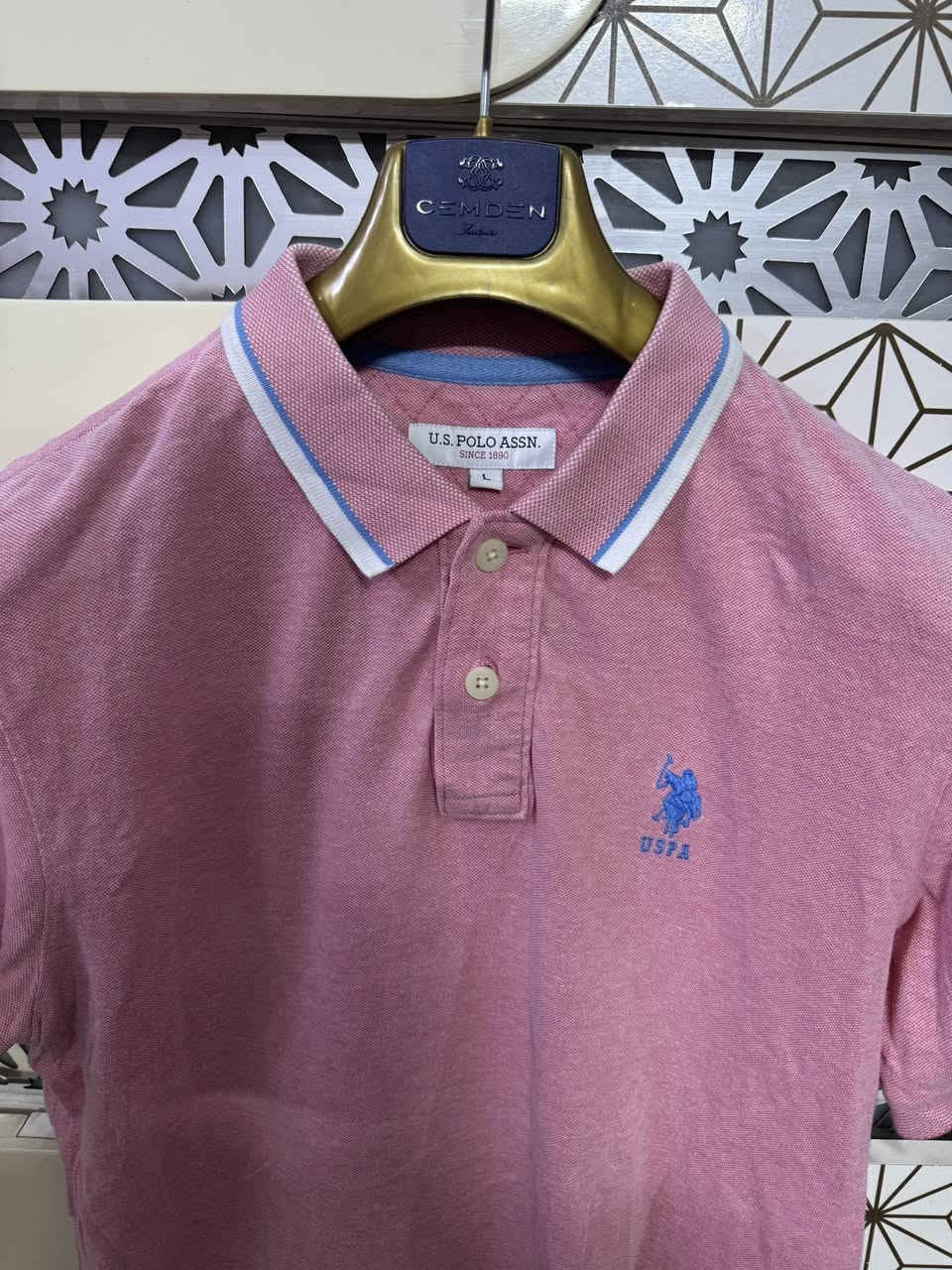 تيشيرت US-POLO
اصلي 
غير مستخدم
قياس L


**إذا كنت صاحب هذا الإعلان وتريد حذفه لأي سبب، رجاءا أرسل رسالة إلى الدعم الفني**