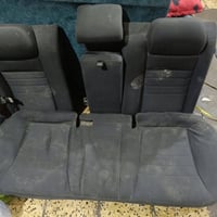 كشنات سيارة • مخمل • تحتاج غسيل