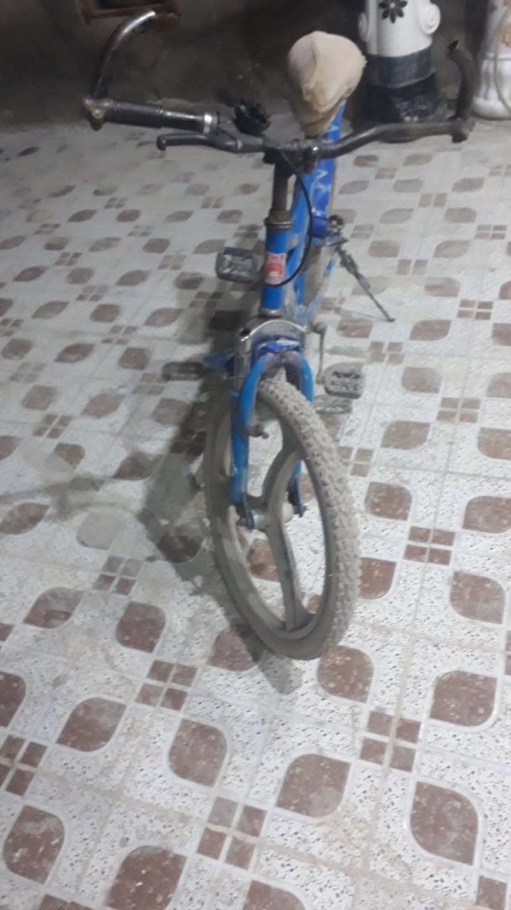 السلام عليكم بايسكل للبيع كامل مواصفات سعر ٦٥ وبي مجال ولي يريده يراسلني خاص.


**إذا كنت صاحب هذا الإعلان وتريد حذفه لأي سبب، رجاءا أرسل رسالة إلى الدعم الفني**