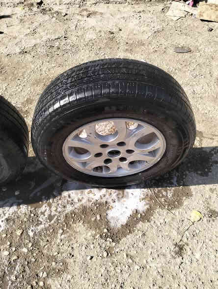 سلام عليكم تخم تاير هو ويلات لليع نضافه100/80سعر 200وبيهن مجال مكان ناصريه مركز ***********
