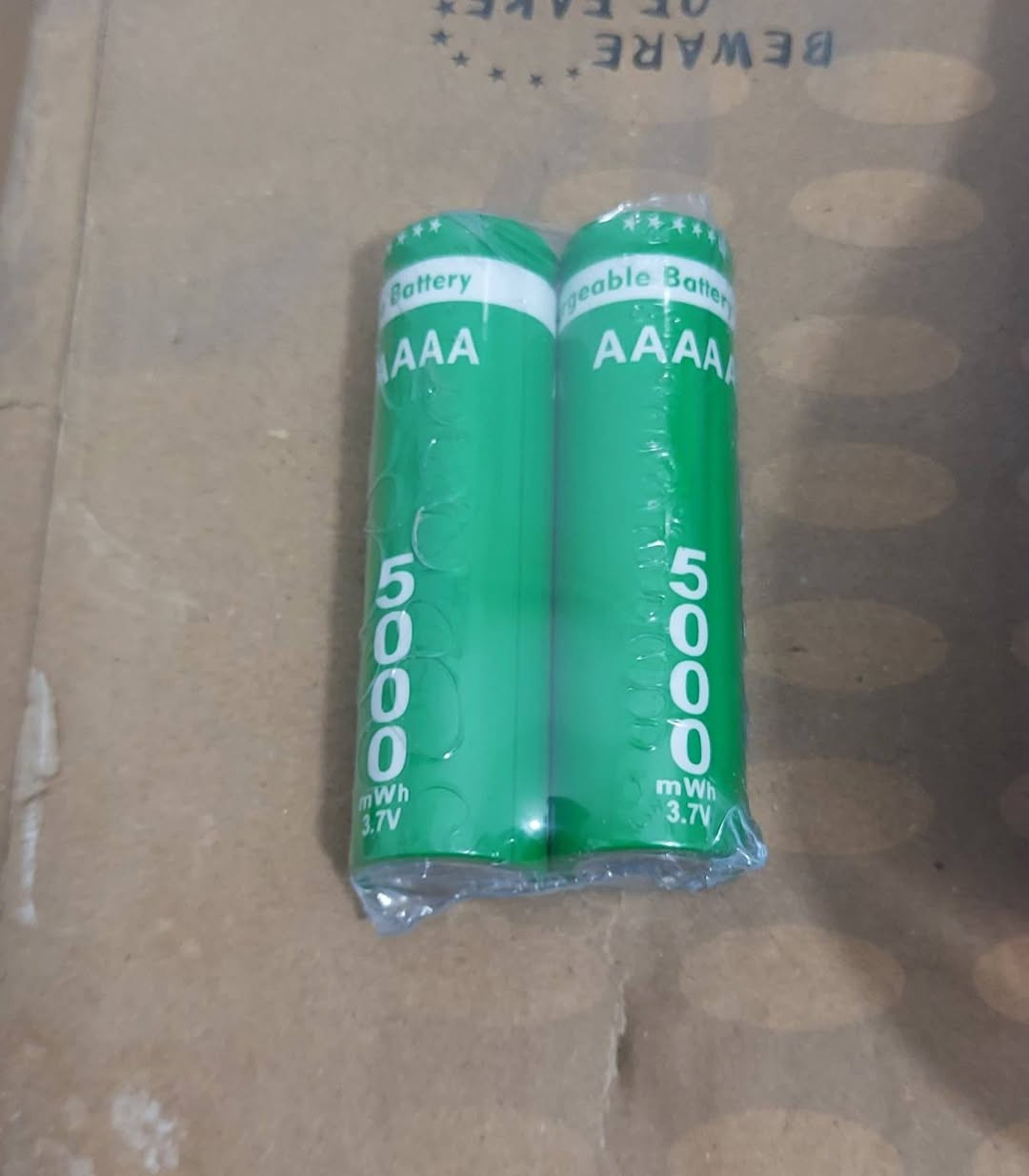 السلام عليكم
متوفر الان 
وبسعر مناسب جدا
مصباح بارد ٣٠ واط اصلي اناره قويه جدا
بطاريه ليثيوم اصليه خارجيه عدد ٢ قابله للاستبدال
الشحن من ٣ ابى ٥ ساعات 
التوصيل كافه المحافظات ٣٠٠٠ دينار
وات ساب ماسنجر
***********
