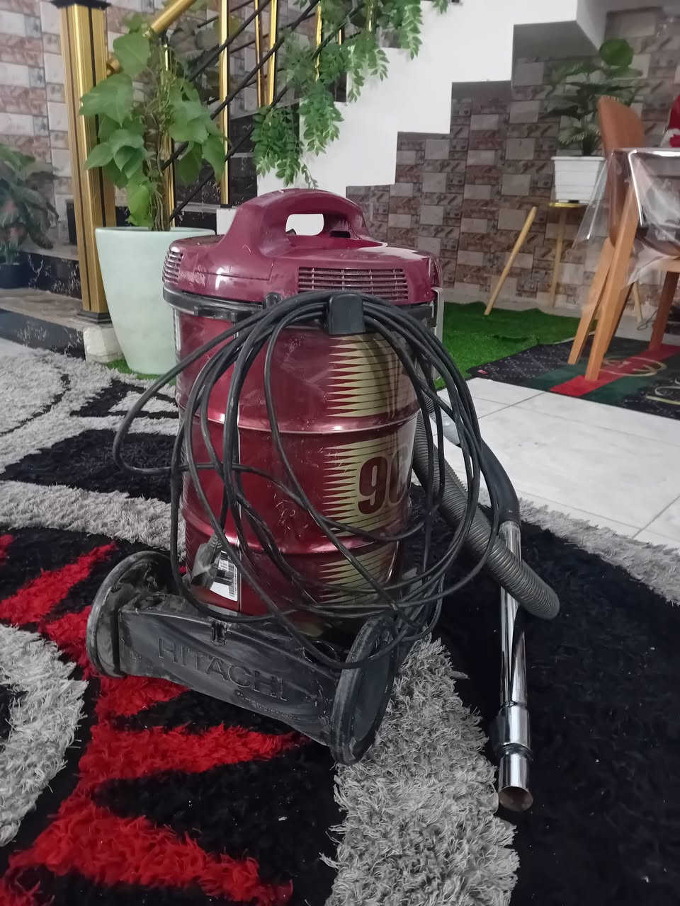 مكانس كهربائية الهيتاشي جديدة أصلية والشونك جدا قوية والاصلية
الاتصال عرقم ***********
